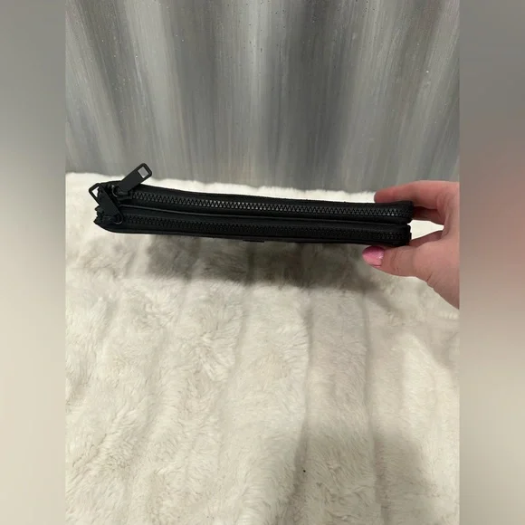 Lululemon Black Double Zip Wallet - Picture 2 of 6